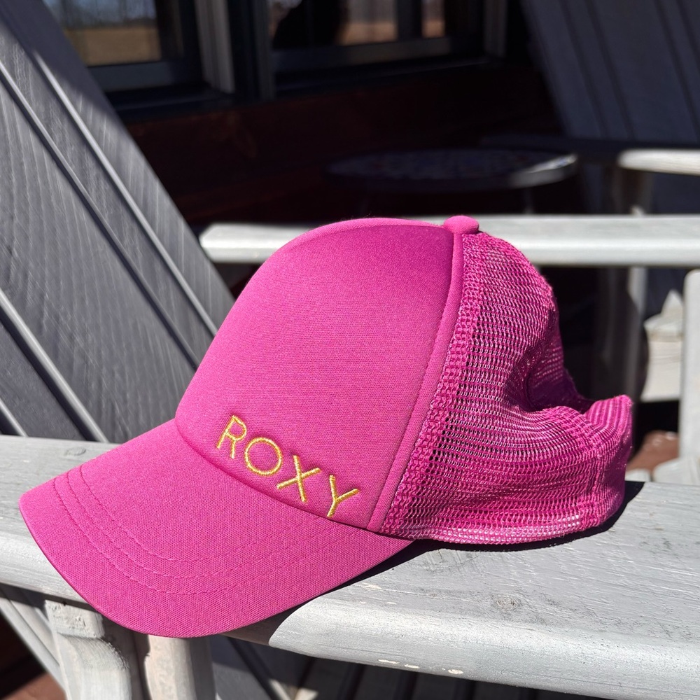 Roxy Raspberry Women’s Cap
